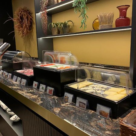 Hotel Restaurant Talens Коеворден Екстериор снимка